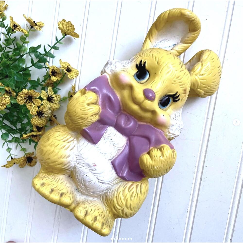 Vintage Yellow Bunny Rabbit Blow Mold Bank Russ Berrie Hard Plastic 1975